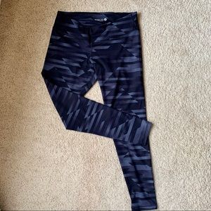 Old Navy 7/8 Activewear Leggings | XL